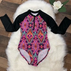 Long Sleeve Girls Swimsuit Size 10-12 Art Class